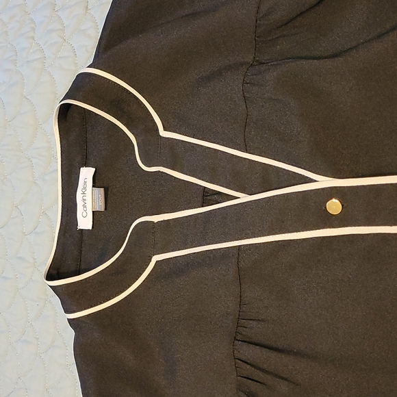 Calvin Klein Blouse - Picture 4 of 4